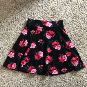 Floral mini skirt